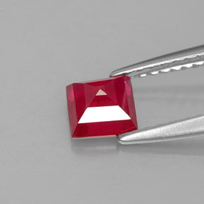 0,83 ctw natürlicher roter Rubin, Quadrat, VS-SI