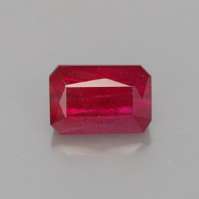 1,80 ctw natürlicher roter Rubin, Smaragdschliff, SI
