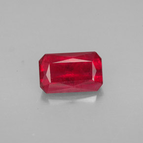 1,66 ctw natürlicher roter Rubin, Smaragdschliff, SI