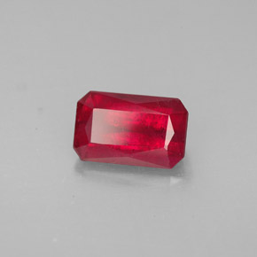 1,66 ctw natürlicher roter Rubin, Smaragdschliff, SI