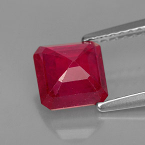1,65 ctw natürlicher roter Rubin, Smaragdschliff, VS-SI