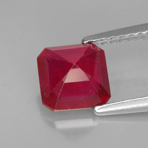 1,59 ctw natürlicher roter Rubin, Smaragdschliff, VS-SI