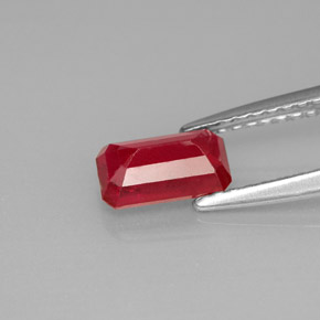 1,12 ctw natürlicher roter Rubin, Smaragdschliff, VS-SI