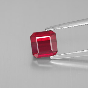 1,49 ctw natürlicher roter Rubin, Smaragdschliff, SI
