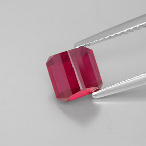1,88 ctw natürlicher roter Rubin, Smaragdschliff, SI