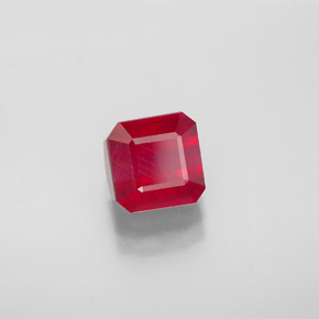 1,98 ctw natürlicher roter Rubin, Smaragdschliff, SI