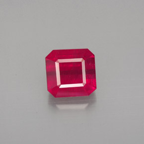 1,56 ctw natürlicher roter Rubin, Smaragdschliff, SI