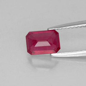 1,37 ctw natürlicher roter Rubin, Smaragdschliff, VS-SI