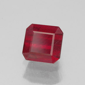 1,68 ctw natürlicher roter Rubin, Smaragdschliff, SI