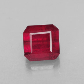 1,79 ctw natürlicher roter Rubin, Smaragdschliff, SI