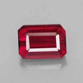 1,60 ctw natürlicher roter Rubin, Smaragdschliff, SI