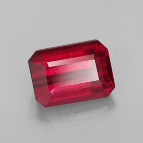 1,60 ctw natürlicher roter Rubin, Smaragdschliff, SI
