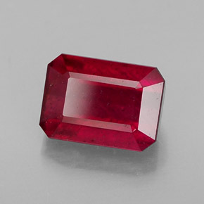 1,70 ctw natürlicher roter Rubin, Smaragdschliff, SI