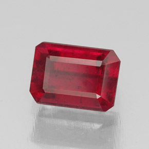 1,78 ctw natürlicher roter Rubin, Smaragdschliff, SI