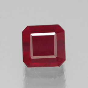 1,75 ctw natürlicher roter Rubin, Smaragdschliff, SI