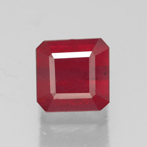 1,92 ctw natürlicher roter Rubin, Smaragdschliff, SI