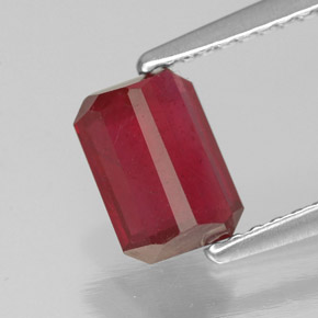 1,48 ctw natürlicher roter Rubin, Smaragdschliff, SI