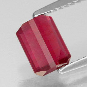 1,69 ctw natürlicher roter Rubin, Smaragdschliff, SI