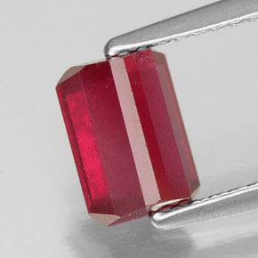 1,87 ctw natürlicher roter Rubin, Smaragdschliff, SI