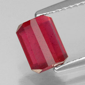 1,80 ctw natürlicher roter Rubin, Smaragdschliff, SI