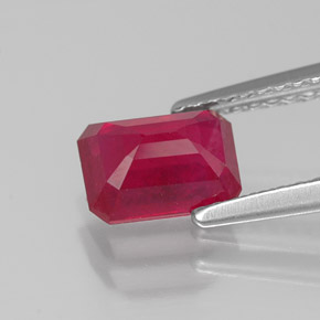 1,56 ctw natürlicher roter Rubin, Smaragdschliff, SI