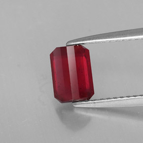 1,57 ctw natürlicher roter Rubin, Smaragdschliff, SI