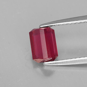 1,33 ctw natürlicher roter Rubin, Smaragdschliff, SI