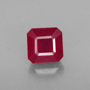 1,55 ctw natürlicher roter Rubin, Smaragdschliff, SI