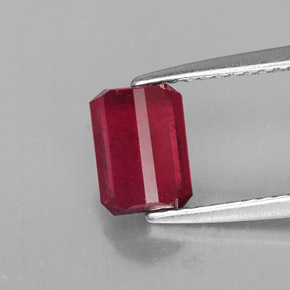 1,57 ctw natürlicher roter Rubin, Smaragdschliff, SI
