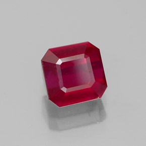 1,50 ctw natürlicher roter Rubin, Smaragdschliff, SI