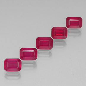  ct natürliche roter Rubin-Edelsteine, Smaragdschliff, VS-SI