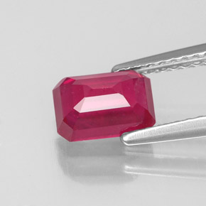 1,54 ctw natürlicher roter Rubin, Smaragdschliff, VS-SI