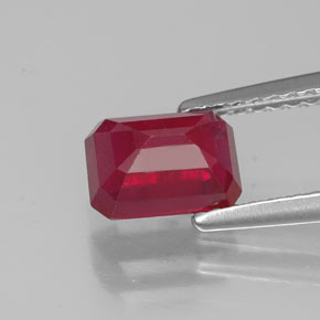 1,69 ctw natürlicher roter Rubin, Smaragdschliff, VS-SI