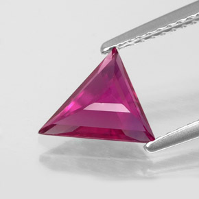 1,36 ctw natürlicher roter Rubin, Trillion, VS-SI
