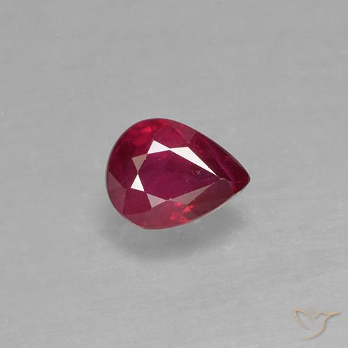 0.38ct Natürlicher tiefrot Rubin, Birnenform, VS-SI