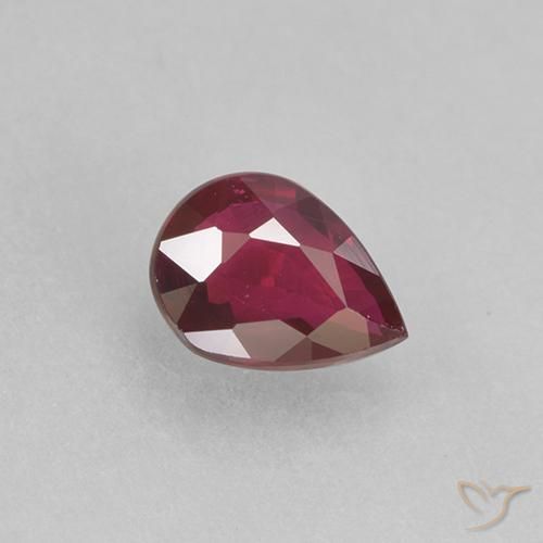 0.31ct Natürlicher tiefrot Rubin, Birnenform, VS-SI