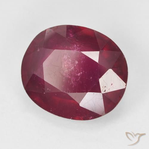 9,17 ctw natürlicher Tiefes rötliches Rosa Rubin, Oval, VS-SI