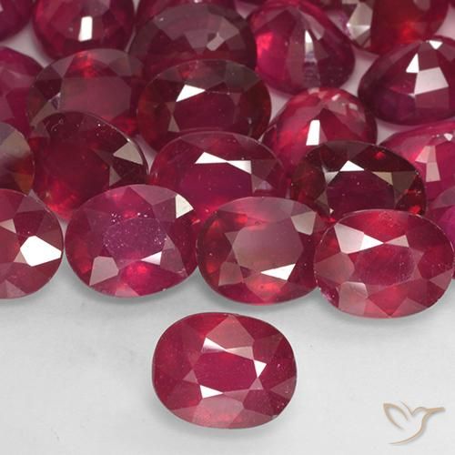 2.86ct Natürlicher Mittel-Dunkelrot Rubin, Oval, VS-SI