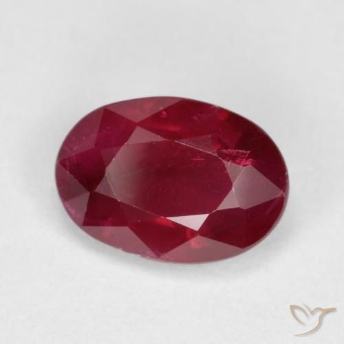 1.04ct Natürlicher tiefrot Rubin, Oval, SI
