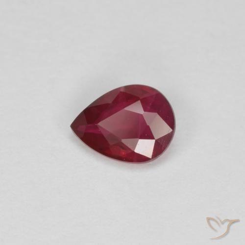 0.30ct Natürlicher tiefrot Rubin, Birnenform, VS-SI