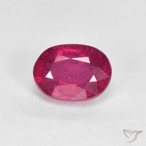 1.36ct Natürlicher Mittel-Dunkelrot Rubin, Oval, VS