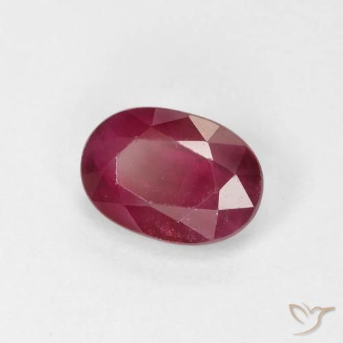9,17 ctw natürlicher Weinrot Rubin, Oval, VS-SI