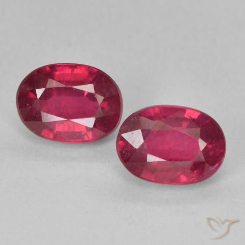 2.85ctw Natürlicher Tiefes rötliches Rosa Rubin, Oval, VS-SI
