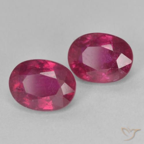3.84 ct natürliche Medium Dark-Red Rubin-Edelsteine, Oval, VS