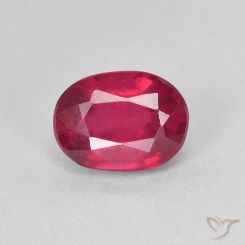 1.51ct Natürlicher Rosaig-rot Rubin, Oval, VS
