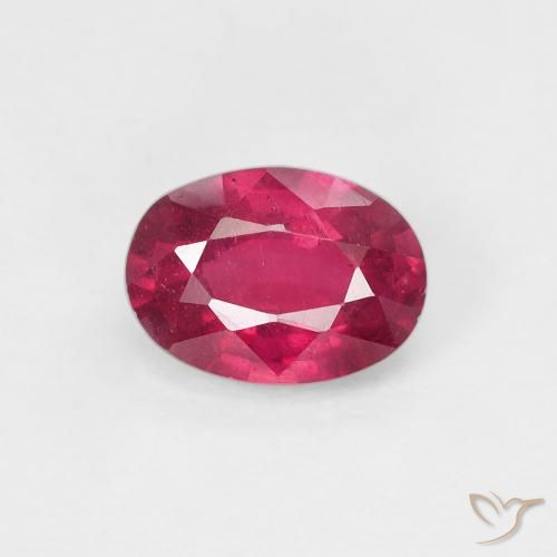 1.08ct Natürlicher Medium Dark-Red Rubin, Oval, VS