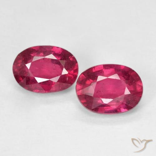 2.37ctw Natürlicher Tiefes rötliches Rosa Rubin, Oval, VS