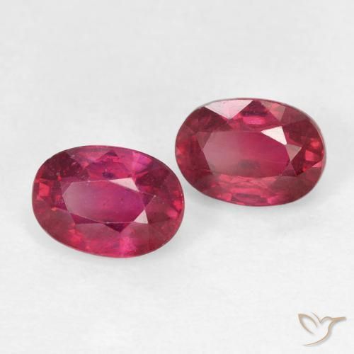 2.56 ct natürliche Medium Dark-Red Rubin-Edelsteine, Oval, VS