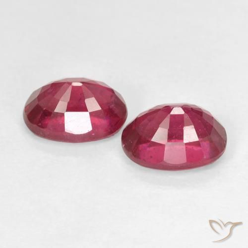 2.57 ct natürliche Medium Dark-Red Rubin-Edelsteine, Oval, VS