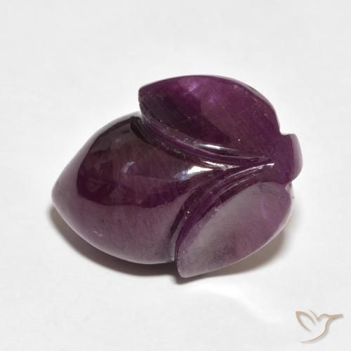 13.39ct Natürlicher Himbeerrot Rubin, Blumen-Schliff, Lichtundurchlässig